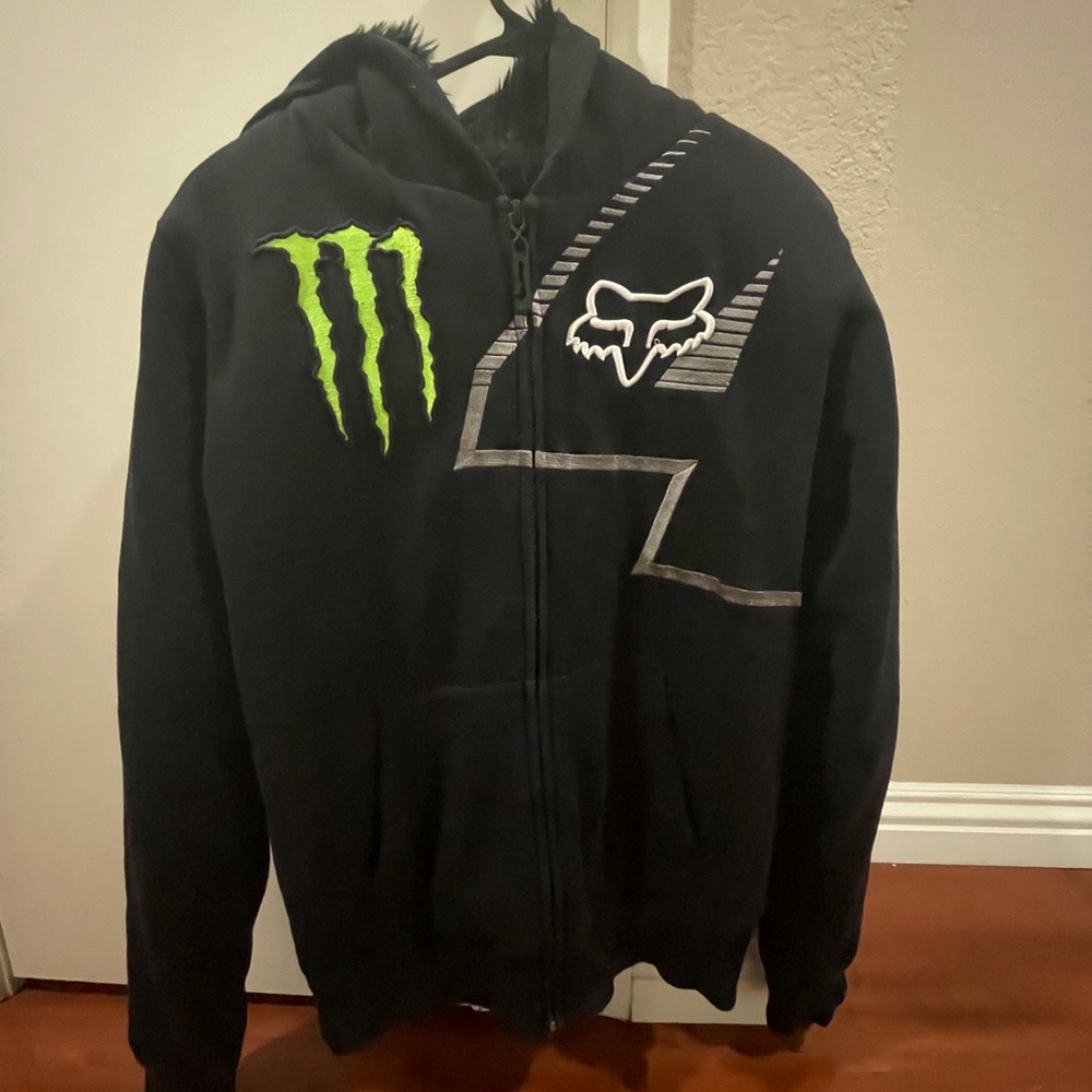 Fox Black Sweater with Green and White Details